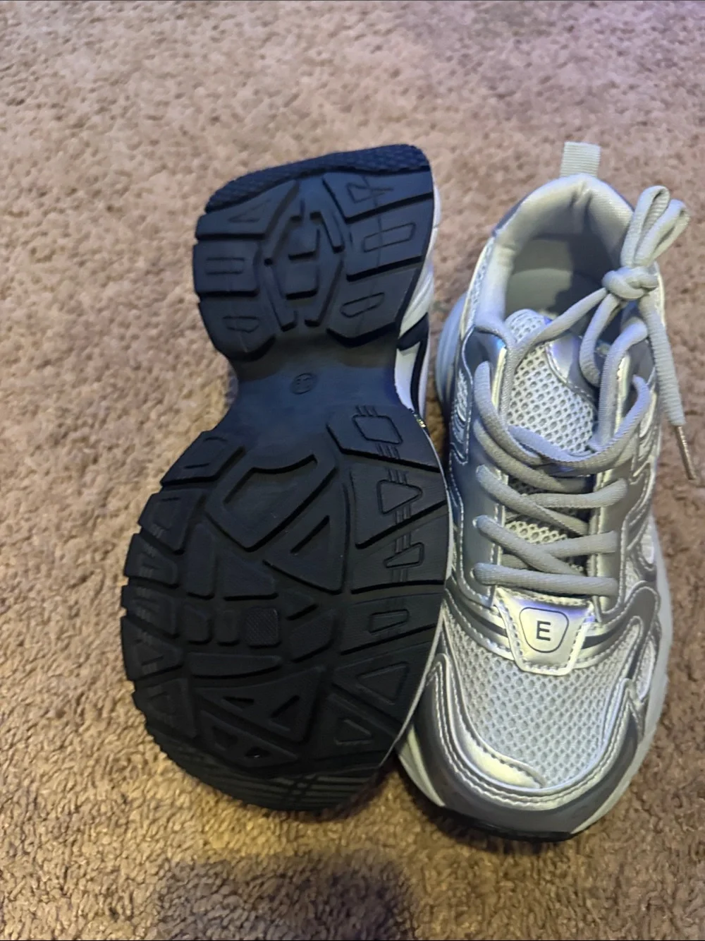 Women's Silver Mesh Athletic Sneakers - Lightweight Support